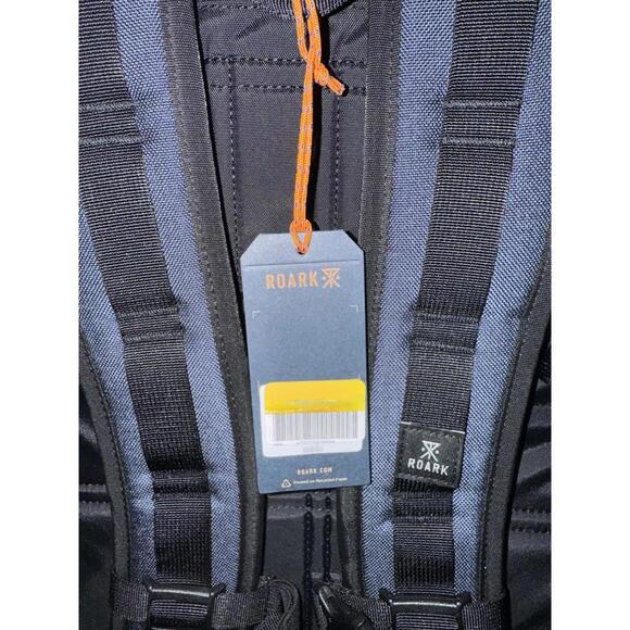 NEW Roark Passenger 27L 2.0 Backpack, Travel Day Pack with Laptop Storage Blue - Picture 9 of 9